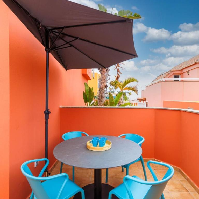 2 Delux Bedrooms Central&Pool&Beach - Two-Bedroom Apartment - 27