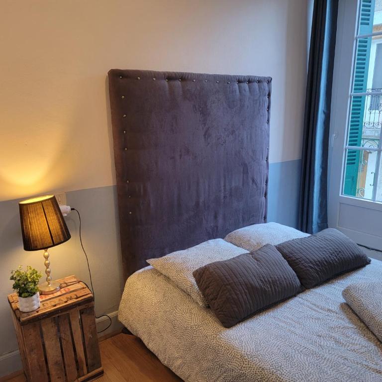 Chambre Lumineuse avec Balcon - Cuisine Partagée & Salle de Bain Privative - Apartamento de 1 dormitorio - 1