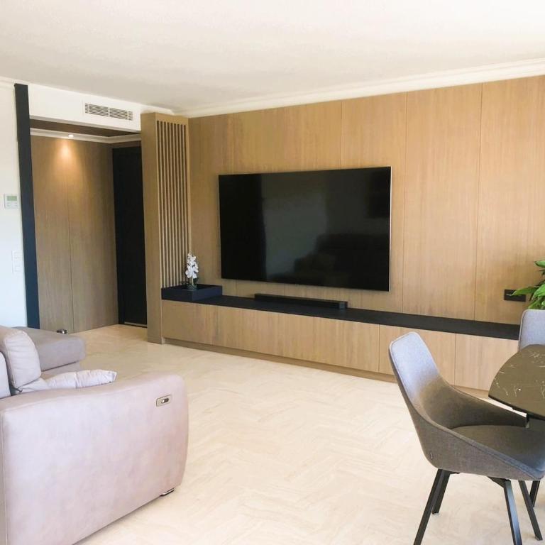 Luxury Apartment High Floor, AC, Pool, Sea, Mountain Views - Appartamento con 2 Camere da Letto, Balcone e Vista mare - 6