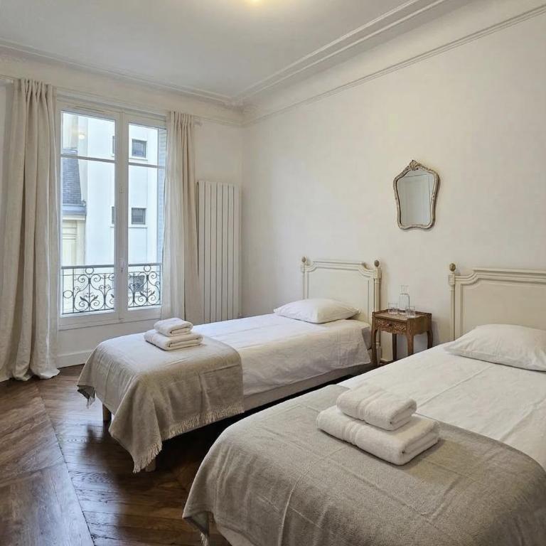 Appartements Montaigne Alma - Appartement 3 Chambres - 5