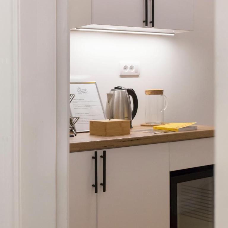 High Note Suites - Double Room with Private Bathroom - 5