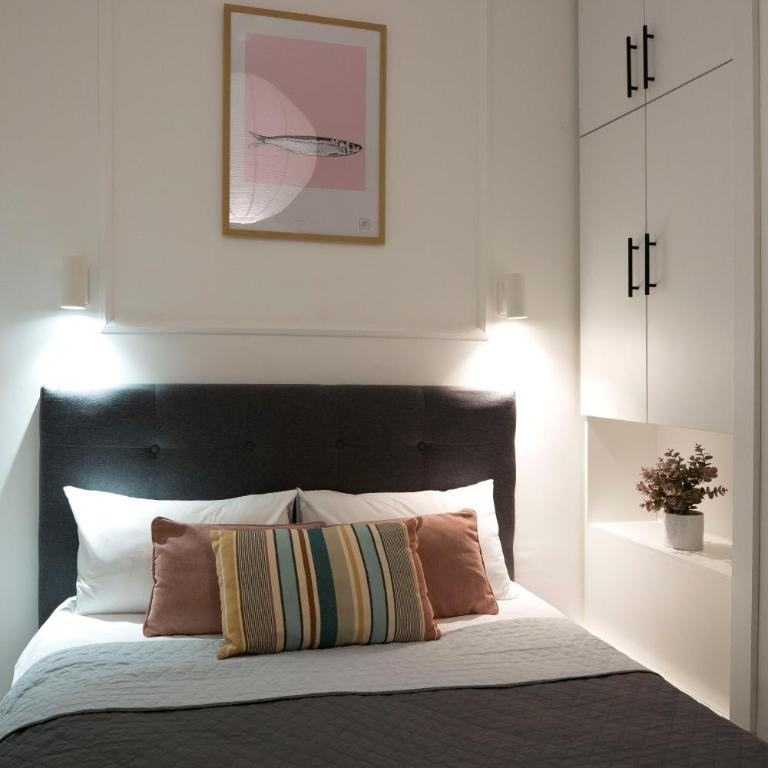 High Note Suites - Double Room with Private Bathroom - 2