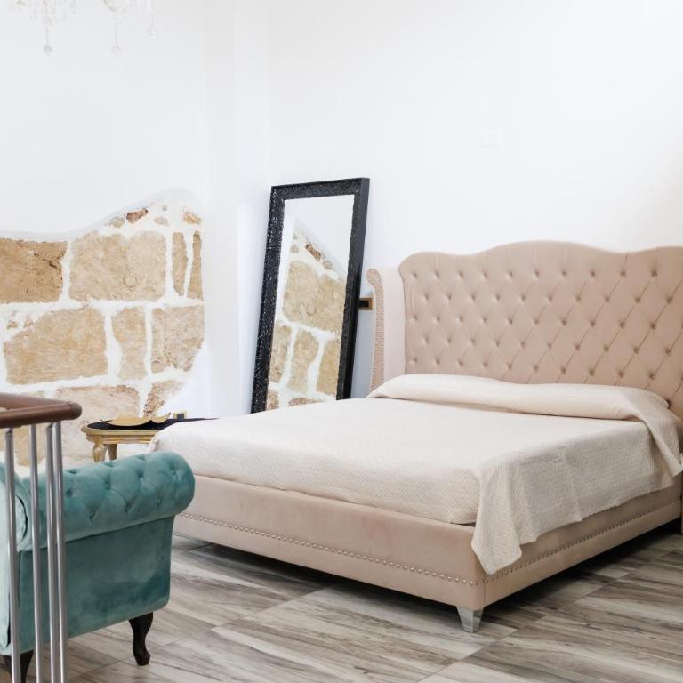 Ire' Luxury Suite - Suite King con Vasca Idromassaggio - 2