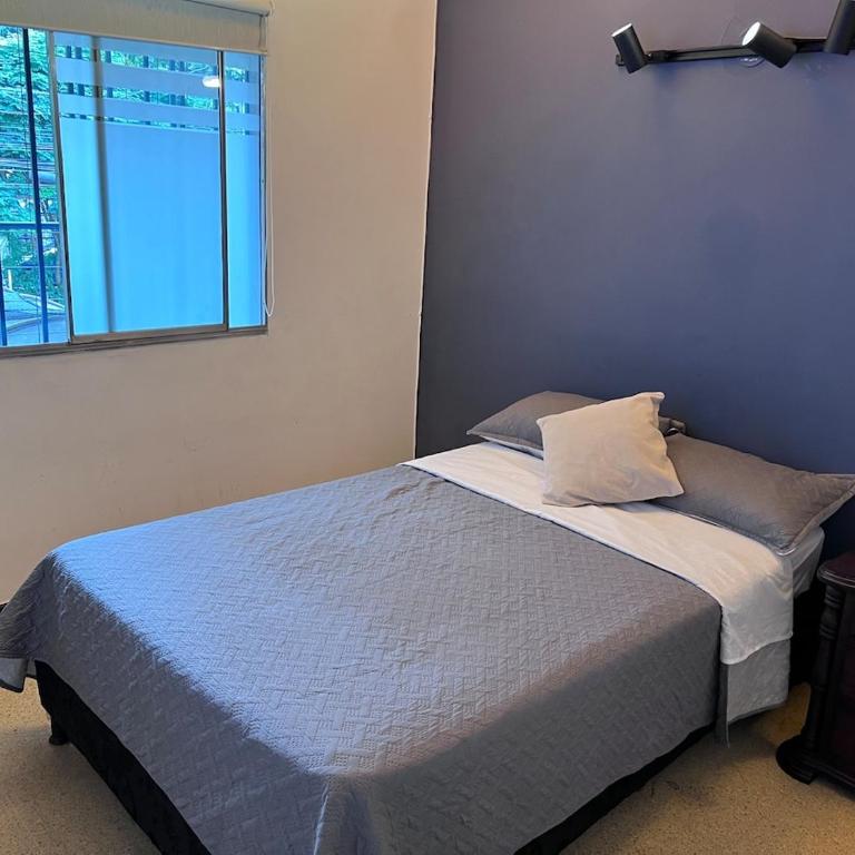 Cozy House 3BR wTerrace Manila El Poblado - Apartamento de 3 dormitorios - 3
