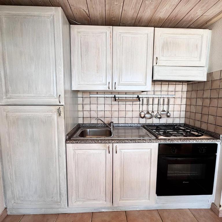 Murphy Holiday Homes - Blue Weber - One-Bedroom Apartment - 15