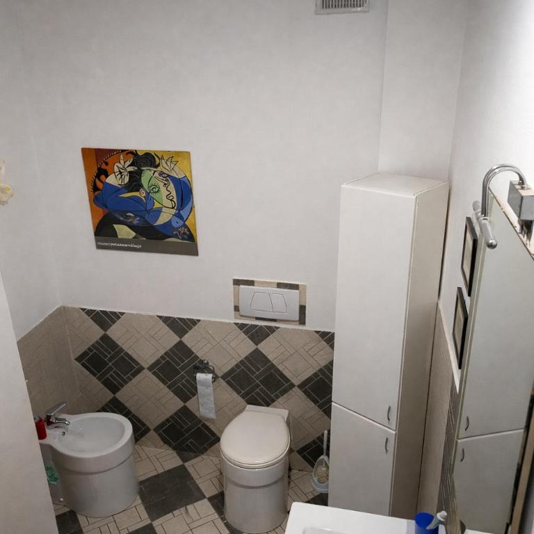 Sanremo Central Rooms - Camera Tripla con Bagno Privato Esterno - 8