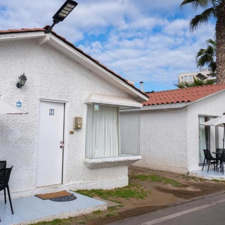 Cabañas Pinamar - Two-Bedroom Bungalow - 1