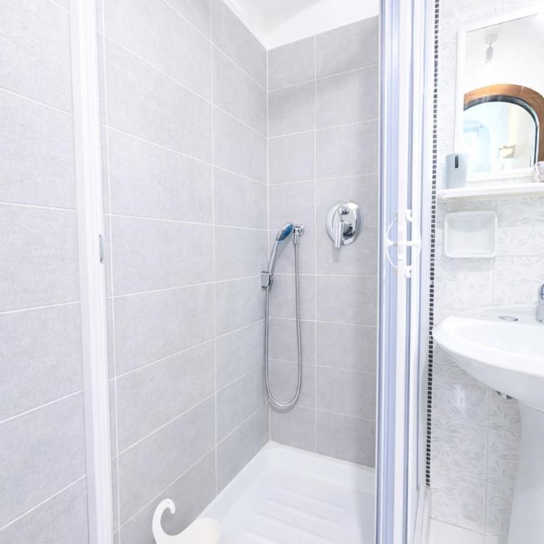 Casa Lucia - Appartamento con 1 Camera da Letto - 5
