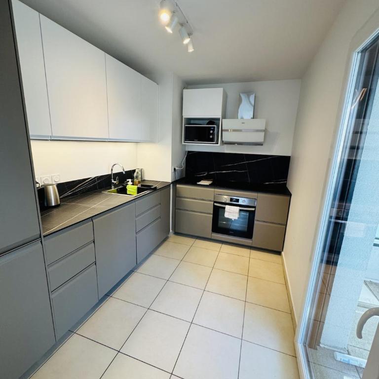 Eminence T4 Evian Center, terrace and parking - Appartement 3 Chambres - 7