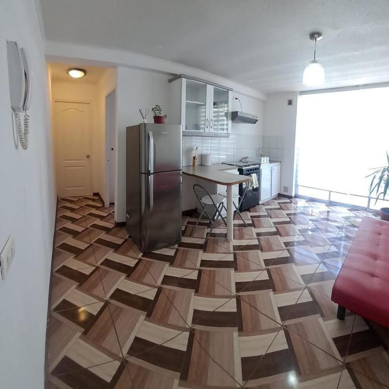 Cómodo depto en condominio con piscina y parking - One-Bedroom Apartment with Balcony - 15