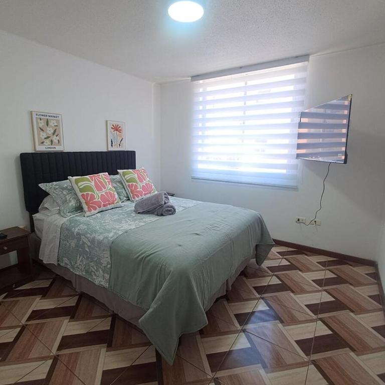 Cómodo depto en condominio con piscina y parking - One-Bedroom Apartment with Balcony - 4