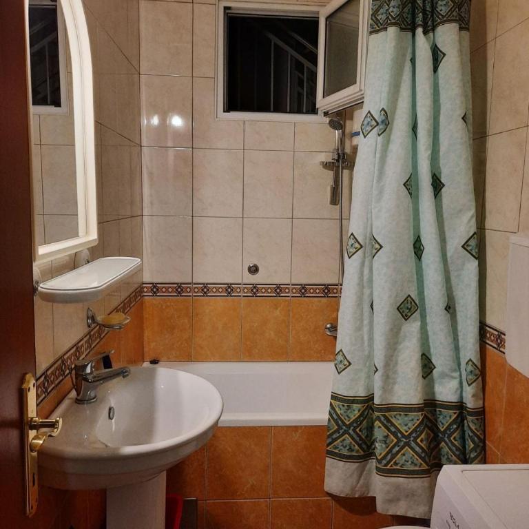 Elysium - Two-Bedroom Apartment with Terrace - 14