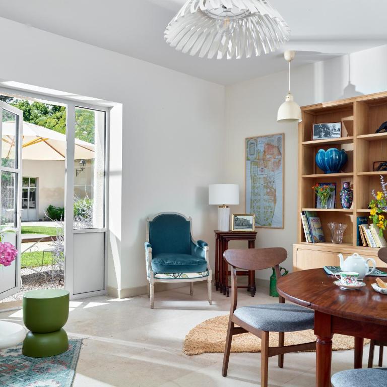 Château de la Piscine - Appartements dans le Mas au coeur d'un grand parc arboré - Apartment with Terrace - Ground Floor - 6