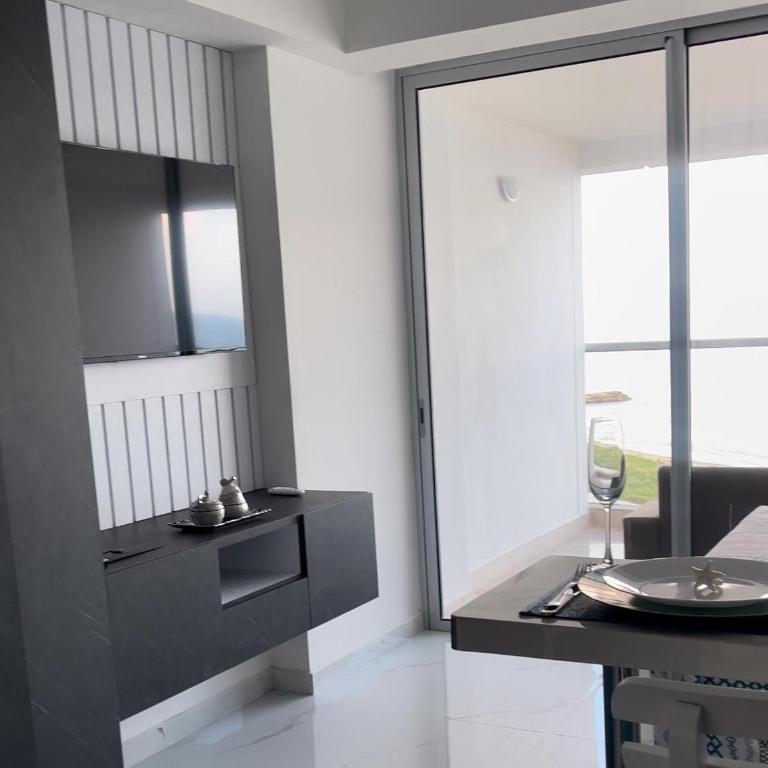 Cartagena Beach resort - Suite with Balcony - 2