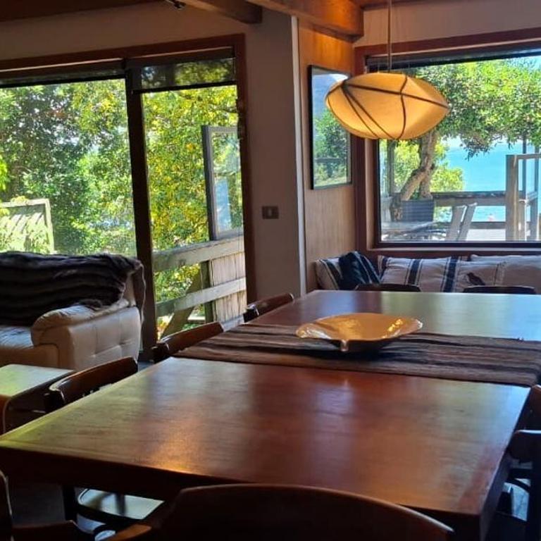 Casa exclusiva frente a la playa y cerca del centro - Five-Bedroom House - 26