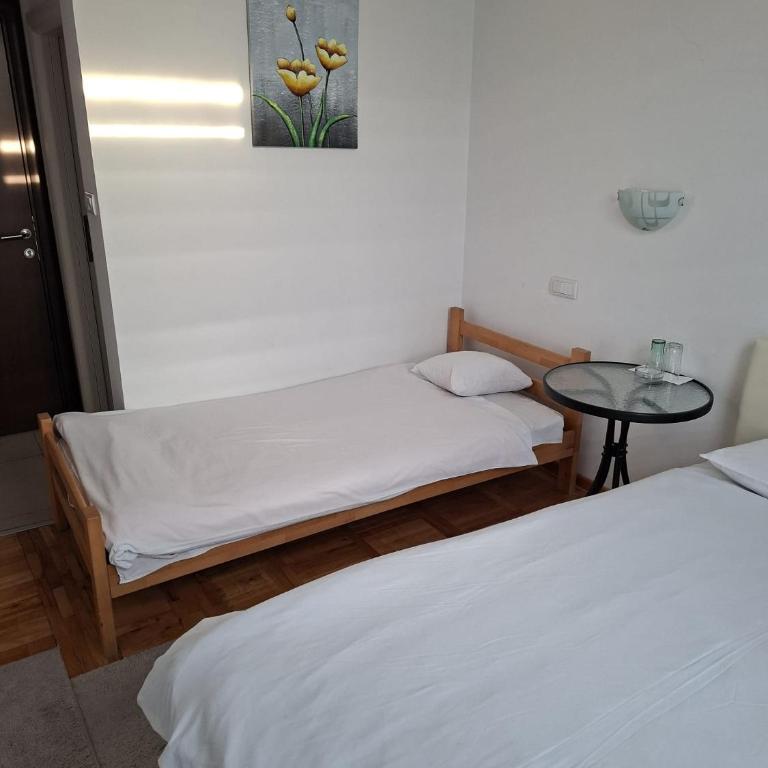 Bela Ruza Rooms For Rent Near Airport - Apartman sa 1 Spavaćom Sobom - 3
