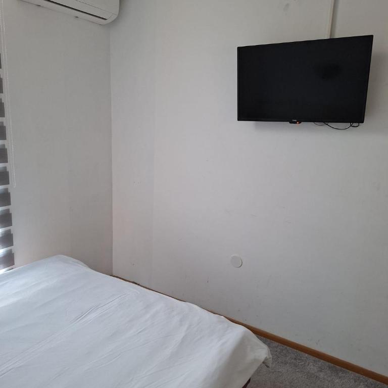 Bela Ruza Rooms For Rent Near Airport - Apartman sa 1 Spavaćom Sobom - 4