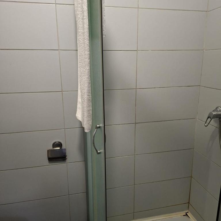 Bela Ruza Rooms For Rent Near Airport - Apartman sa 1 Spavaćom Sobom - 3