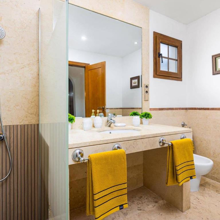 Villa Sherry by Villa Plus - Villa - 12
