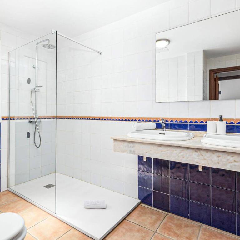 Villa Enrique by Villa Plus - Villa - 14