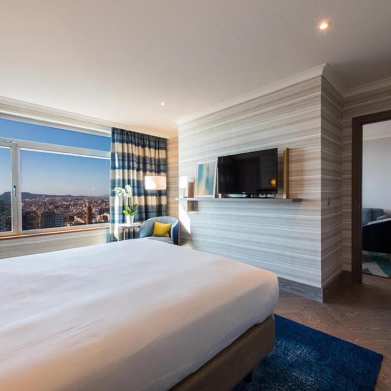 Hilton Diagonal Mar Barcelona - One-Bedroom Suite - 3