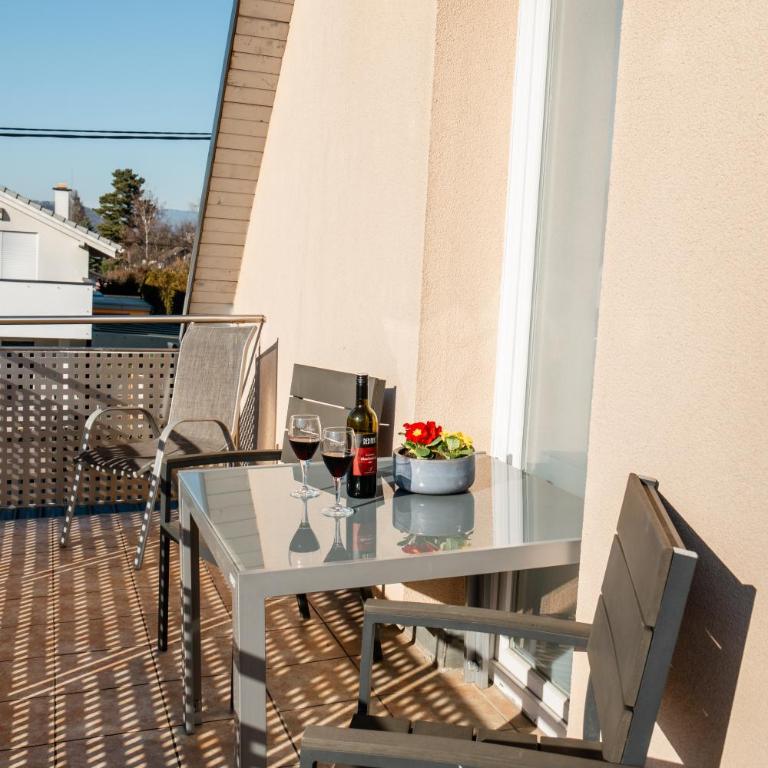 Pension Kohlweg - Free Parking, Garden and air conditioning - Apartment mit Terrasse - 14
