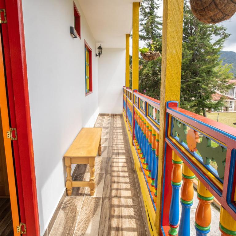 Roble Colonial - Apartamentos Deluxe en Guatapé - Apartamento Deluxe de 2 dormitorios con balcón - 40