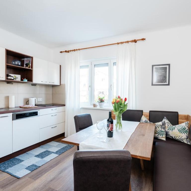 Pension Kohlweg - Free Parking, Garden and air conditioning - Apartment mit 2 Schlafzimmern - Erdgeschoss - 2