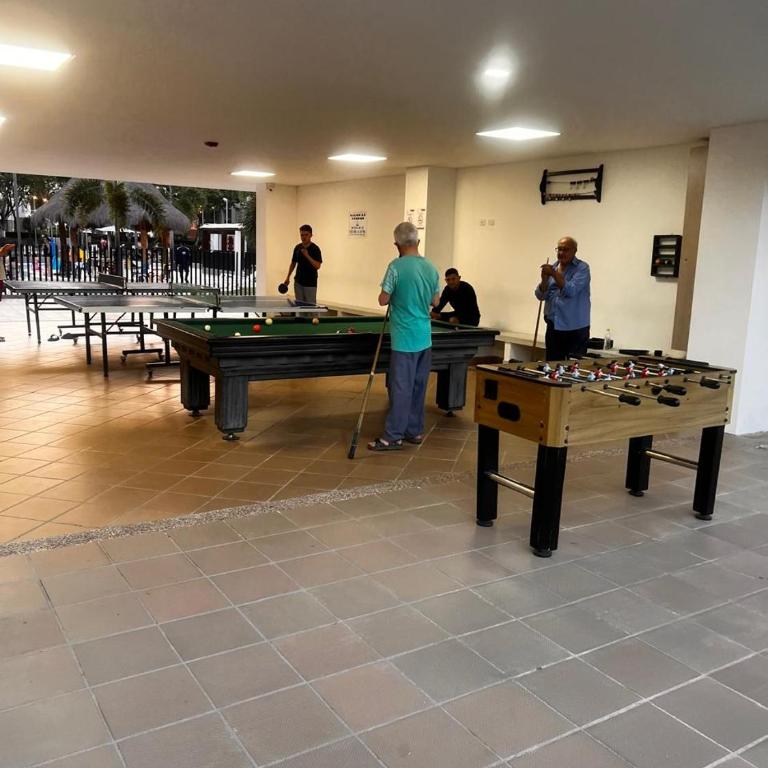 Apartamento con vista a piscina - a 5 minutos de girardot - Apartamento de 3 dormitorios con balcón - 3