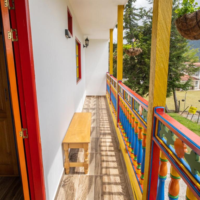 Roble Colonial - Apartamentos Deluxe en Guatapé - Apartamento Deluxe de 2 dormitorios con balcón - 46