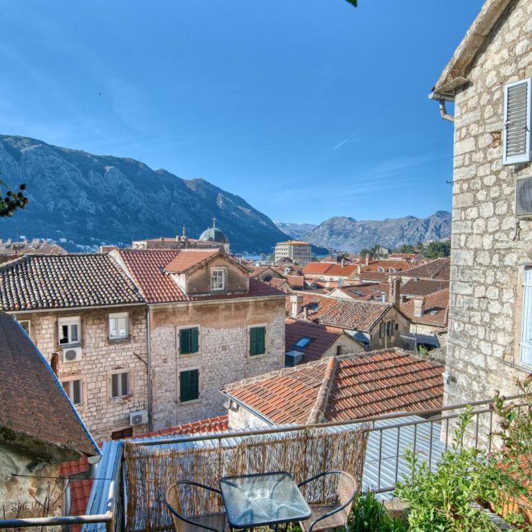 Best view! Rooftop with Garden - Old Town Nr404 - One-Bedroom Apartment - 2