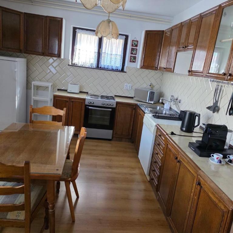 Cozy 3-room Apartment - 93m2 - Apartman sa 2 Spavaće Sobe i Pogledom na Vrt - 13