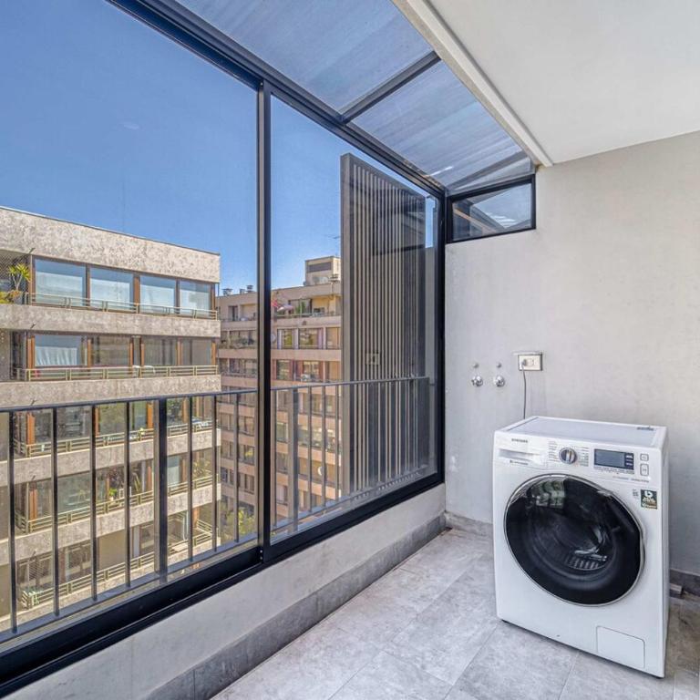 City Light W 2BR, Pool Gym Near Costanera Center - Two-Bedroom Apartment - 5