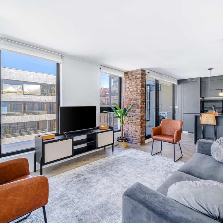 City Light W 2BR, Pool Gym Near Costanera Center - Two-Bedroom Apartment - 7