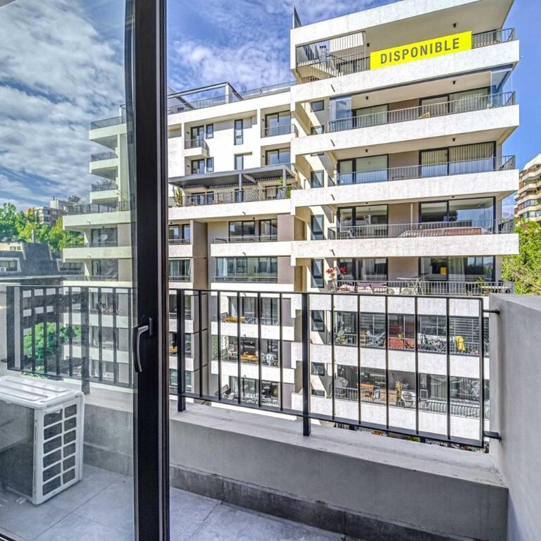 City Light W 2BR, Pool Gym Near Costanera Center - Two-Bedroom Apartment - 9