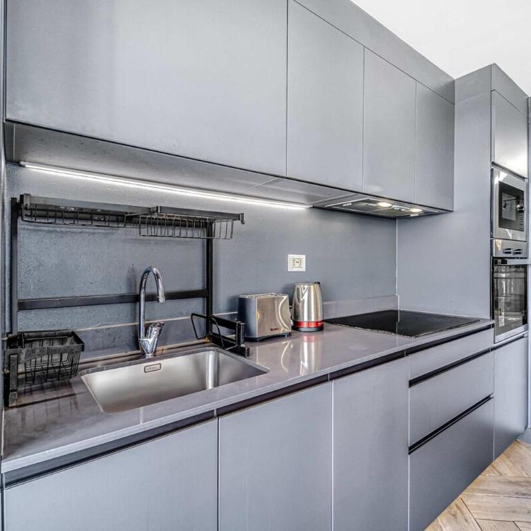 City Light W 2BR, Pool Gym Near Costanera Center - Two-Bedroom Apartment - 15