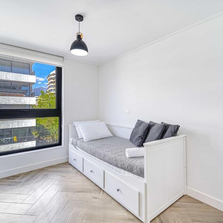 City Light W 2BR, Pool Gym Near Costanera Center - Two-Bedroom Apartment - 20