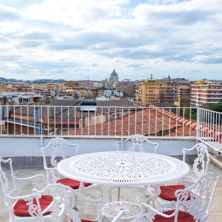 Attico vista panoramica San Pietro Luxury sleep - Appartamento con 3 Camere da Letto - Piano Alto - 1
