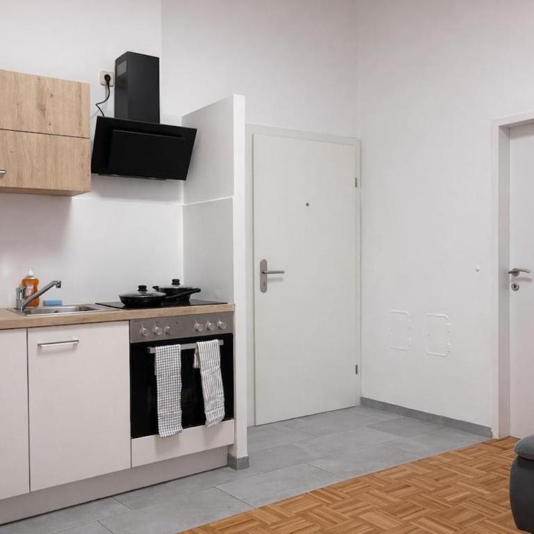 Donau Hauptplatz Haven, 2 mins to the River - Apartment mit 1 Schlafzimmer - 9