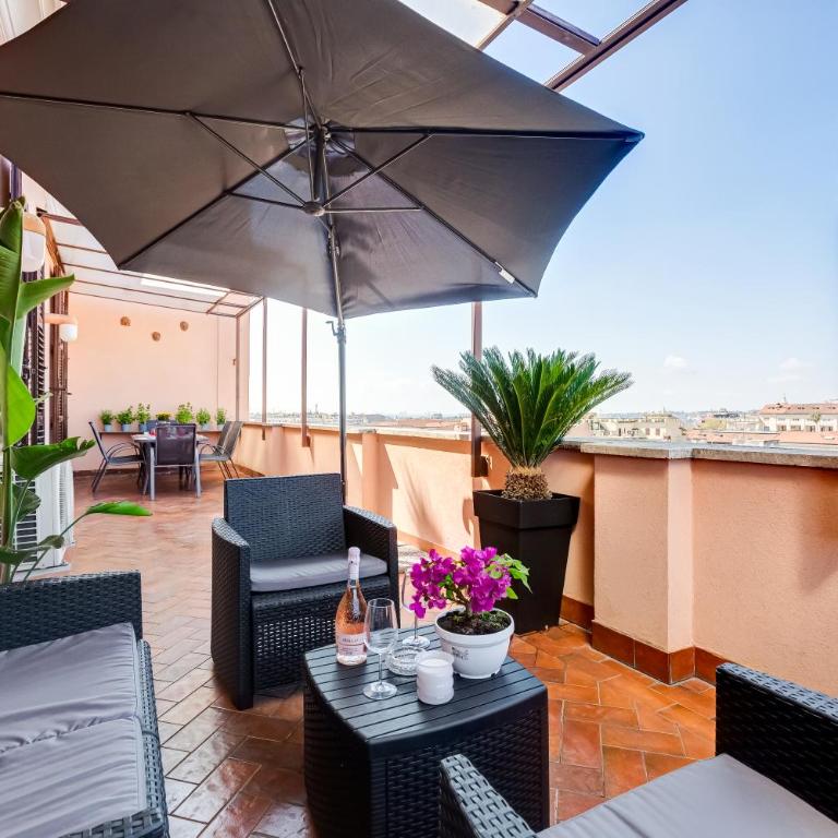 Terrace with a view of Rome - Appartamento con 3 Camere da Letto e con Vista - 2