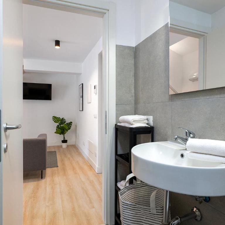 Urban Oasis Labicana Modern Loft with Terrace - Appartamento con 2 Camere da Letto e Terrazza - 27