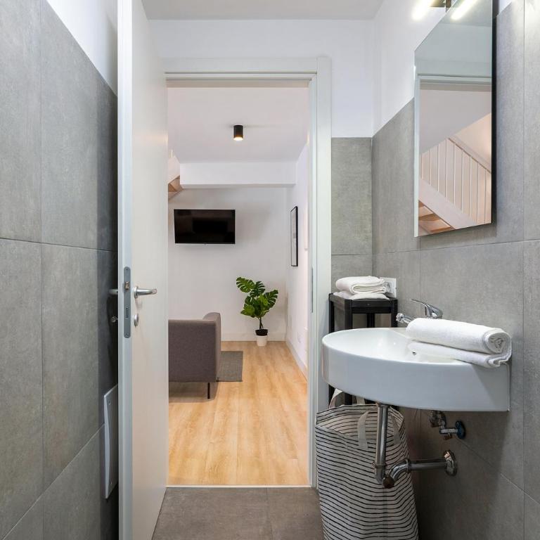 Urban Oasis Labicana Modern Loft with Terrace - Appartamento con 2 Camere da Letto e Terrazza - 26