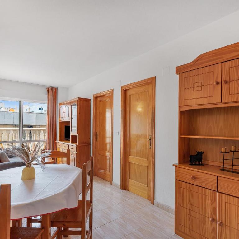 Homely Apartments Sol Y Mar - Two-Bedroom Apartment - 10