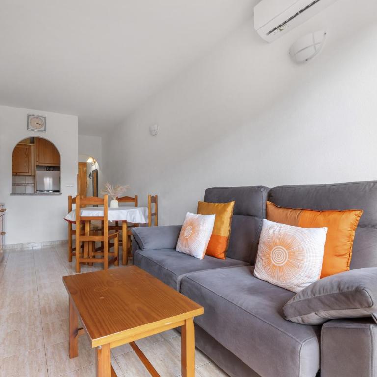 Homely Apartments Sol Y Mar - Two-Bedroom Apartment - 2