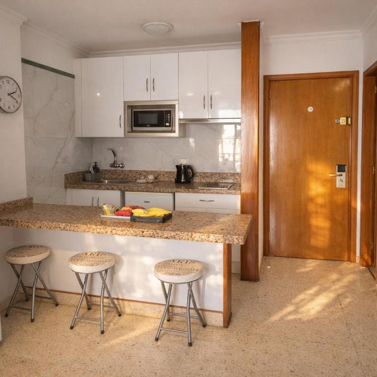 Puerto Feliz Sunset Apartment Sea View with Pool, Terrace - Apartamento de 1 dormitorio - 11