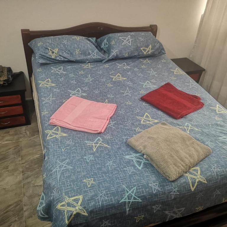 acogedor apartamento - Three-Bedroom Apartment - 6