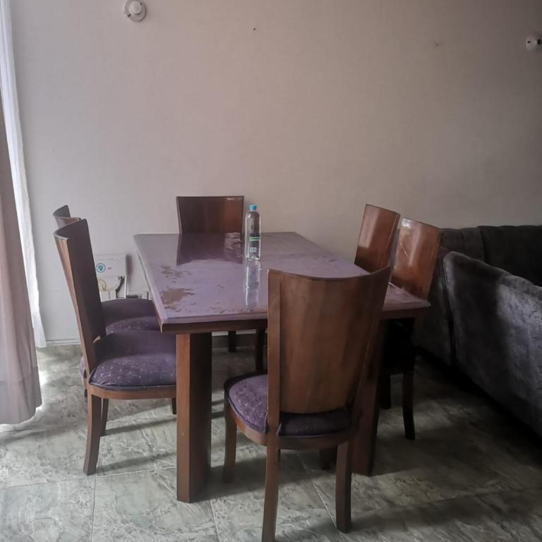 acogedor apartamento - Three-Bedroom Apartment - 8