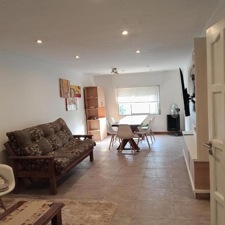 Departamento totalmente equipado con cochera - One-Bedroom Apartment - 1