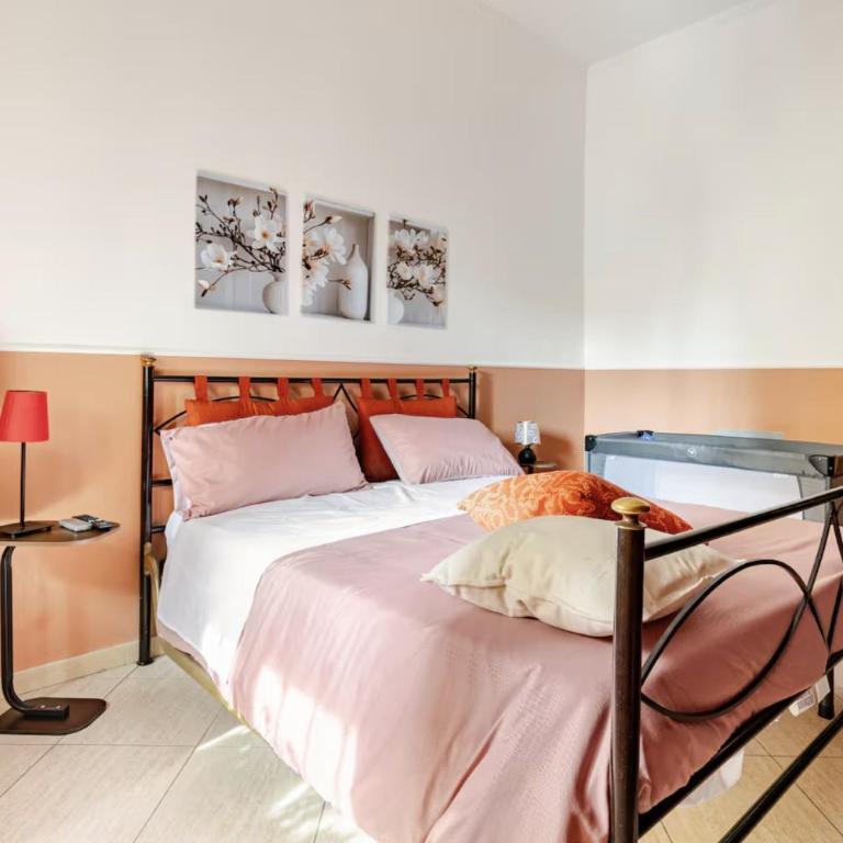 Central - L'Angolo Fiorito - Appartamento con 2 Camere da Letto - 11