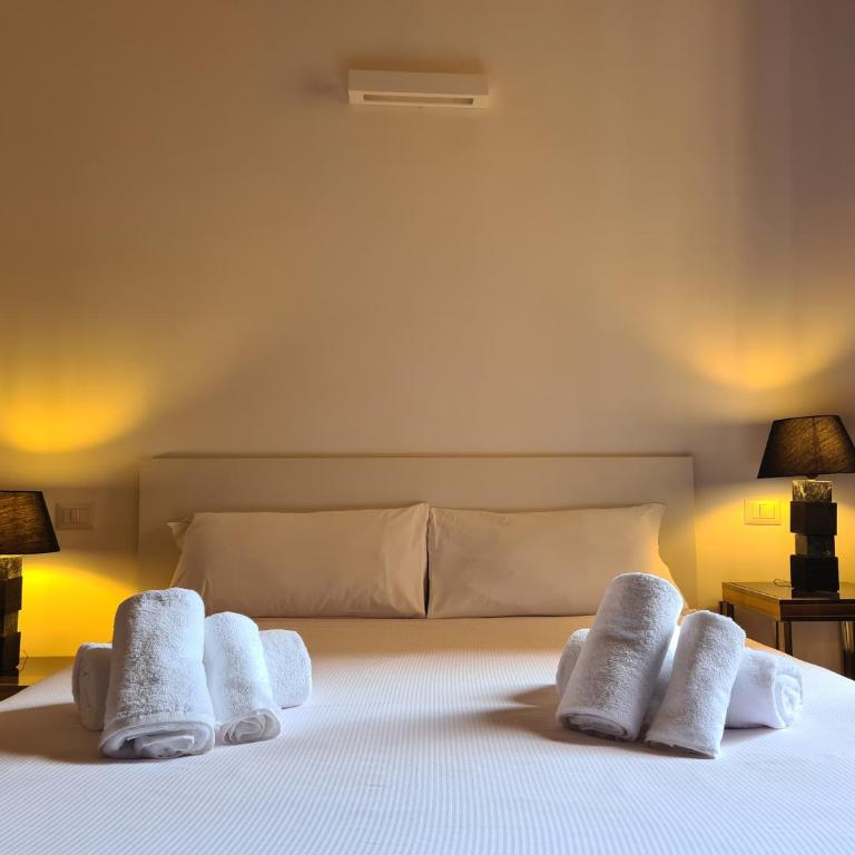 Nox Romana Apartments - Vatican - Threeroom Apt with 2 Bathroom - Two-Bedroom House - 4